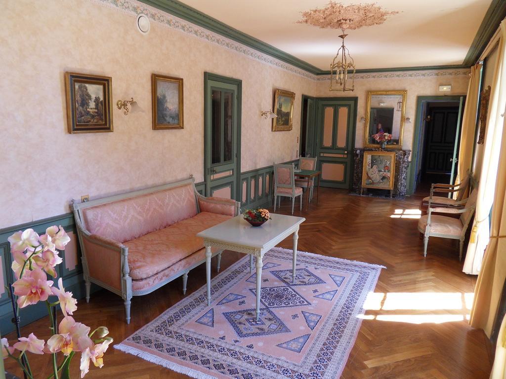 Chateau De La Motte Noailly 외부 사진