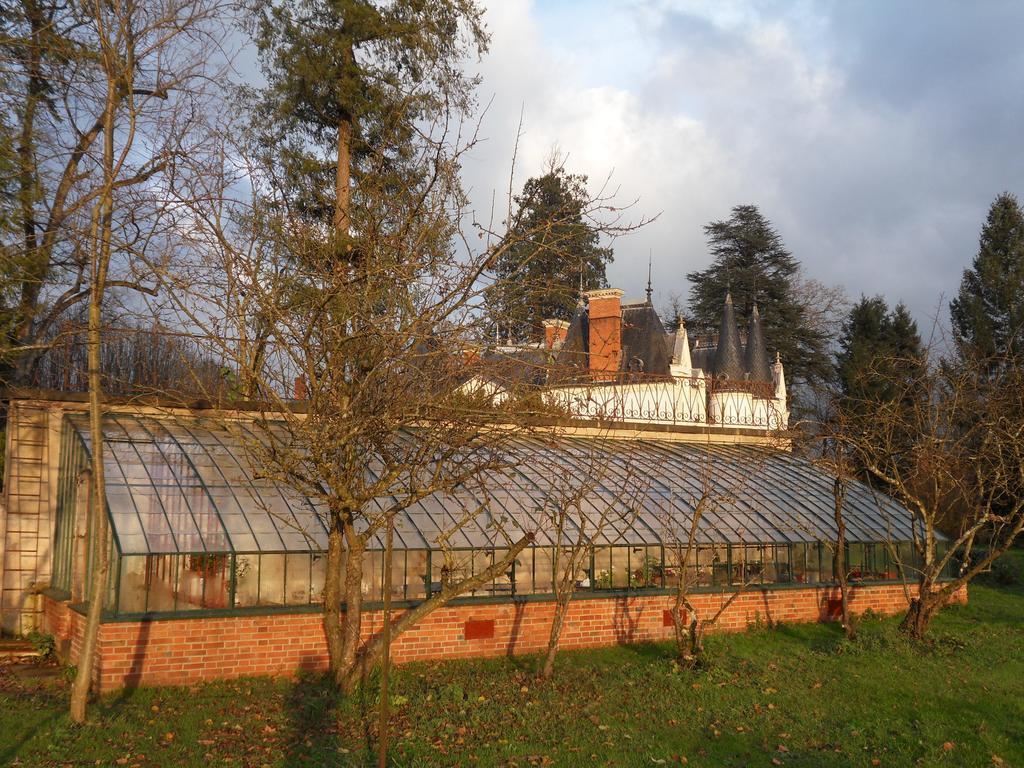 Chateau De La Motte Noailly 외부 사진