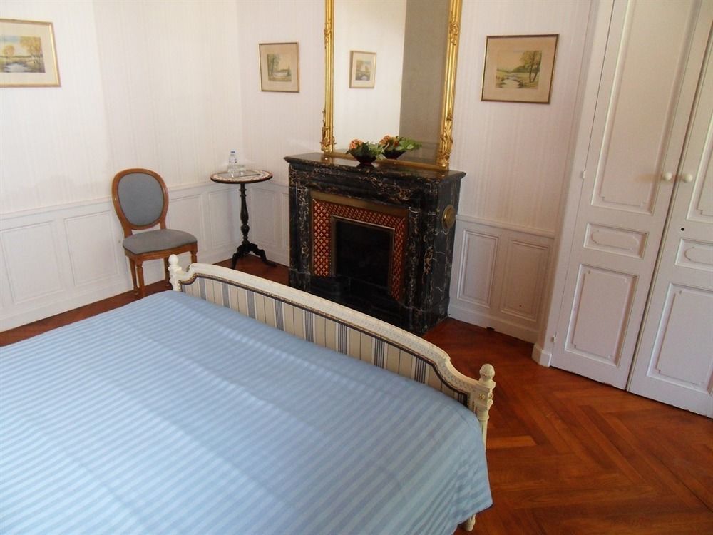 Chateau De La Motte Noailly 외부 사진